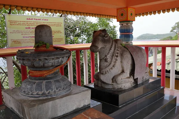 Dieu Shiva dans le temple Koneswaram de Trincomalee au Sri Lanka — Photo