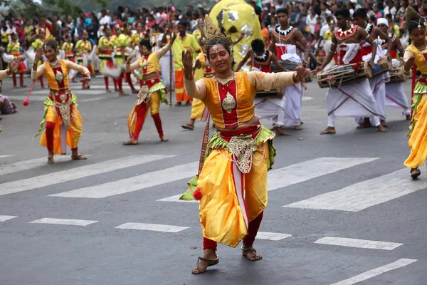 Procesión del festival de dientes de Kandy en Sri Lanka — Foto de Stock