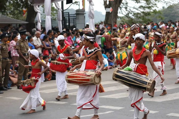 Procissão do festival de dentes de Kandy no Sri Lanka — Fotografia de Stock
