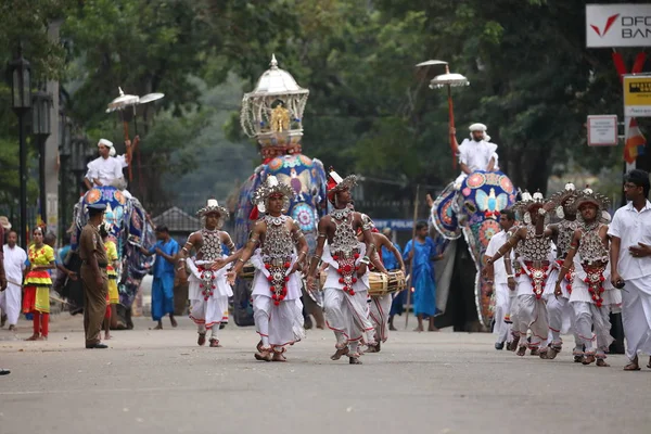 Procesión del festival de dientes de Kandy en Sri Lanka — Foto de Stock