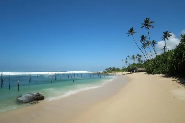 Stranden Vid Koggala Med Stylta Fiskarna Sri Lanka — Stockfoto