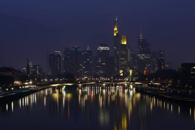 Frankfurt manzarası, gece