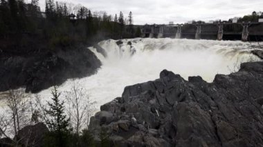 Kanada 'da Grant Falls ile Saint John Nehri