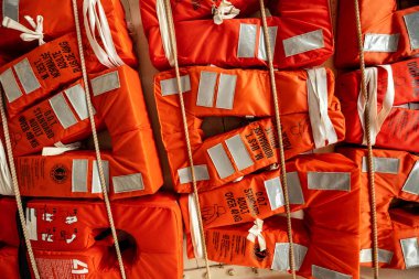 Kurtarma Yeleği ve Ekipmanı Teknede