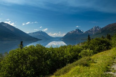 Alaska ve Kanada 'daki Carcross ve Skagway arasındaki manzara