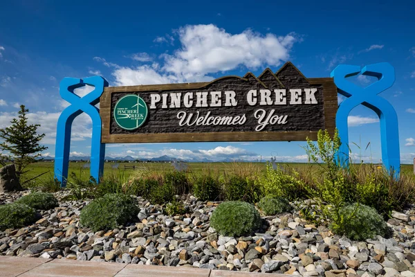 Vítací Znamení Pincher Creeku Kanadě — Stock fotografie