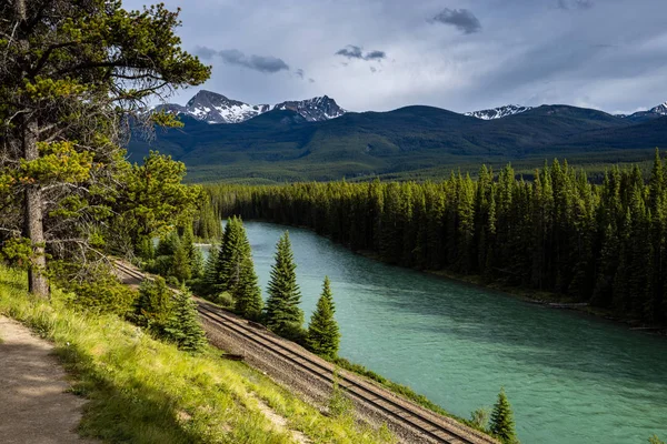 Bow Valley River Rocky Mountains — 图库照片