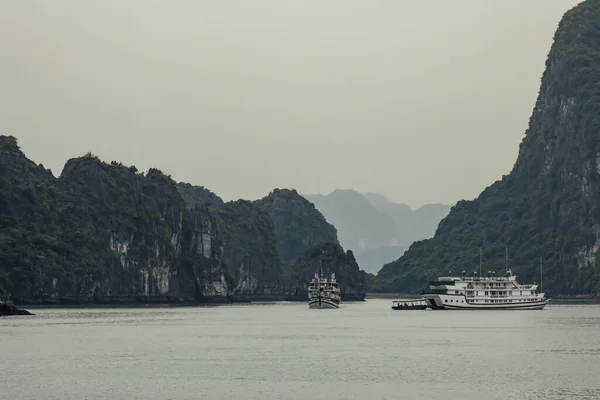 Cruise Halong Bay Van Vietnam — Stockfoto