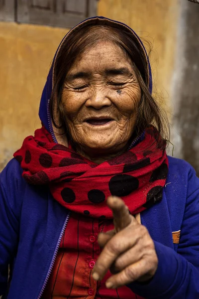 Vietnam Köyünde Çiftçi Eşi — Stok fotoğraf