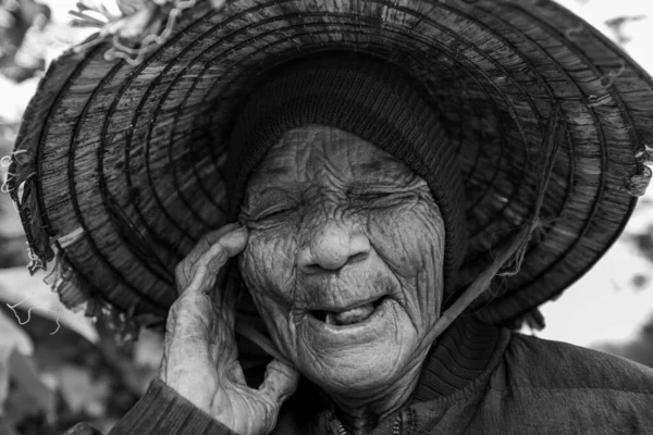 Bäuerin Einem Dorf Vietnam — Stockfoto