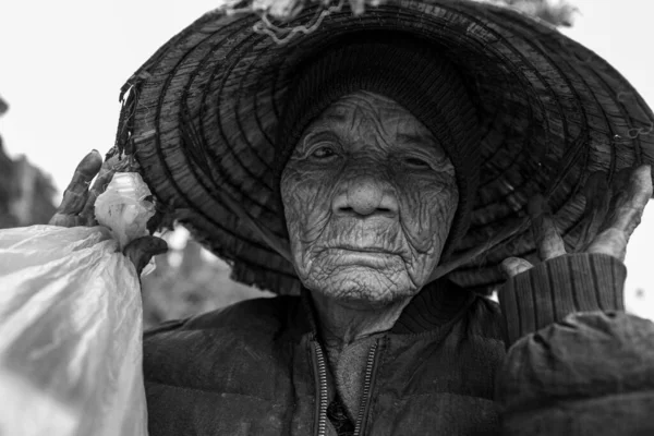 Agricoltori Moglie Villaggio Del Vietnam — Foto Stock