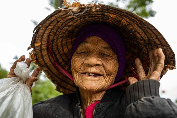 Bäuerin Einem Dorf Vietnam — Stockfoto