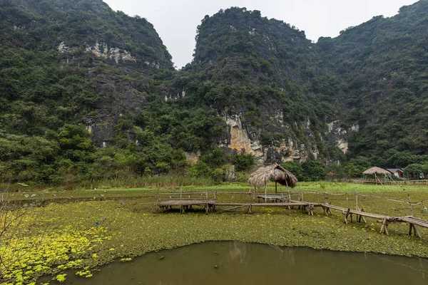 ベトナムのニンビンとタム コックの風景 — ストック写真