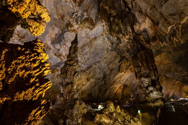 Cueva Del Paraíso Phong Nha Bang Vietnam Diciembre 2019 —  Fotos de Stock