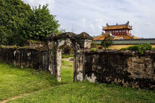 越南的红衣皇宫 — 图库照片