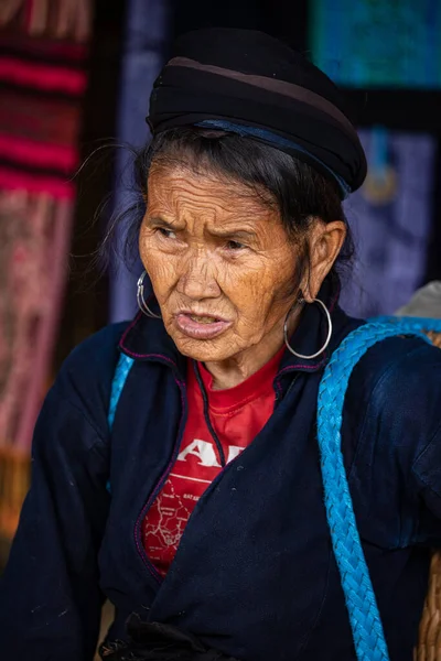 Donna Tribù Nel Nord Del Vietnam — Foto Stock