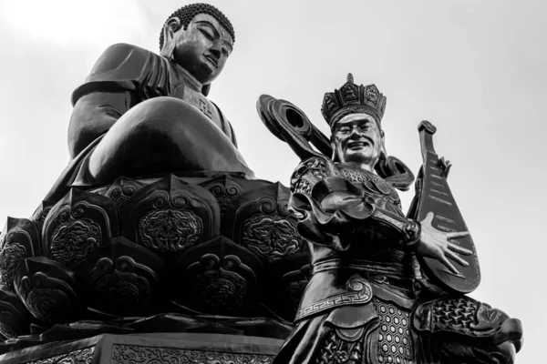 Posągi Buddy Świątyni Fansipan Wietnamie — Zdjęcie stockowe