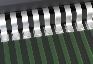 Elektronik bileşenleri mikroçip bacak kişiler pcb 3d çizim üzerinde