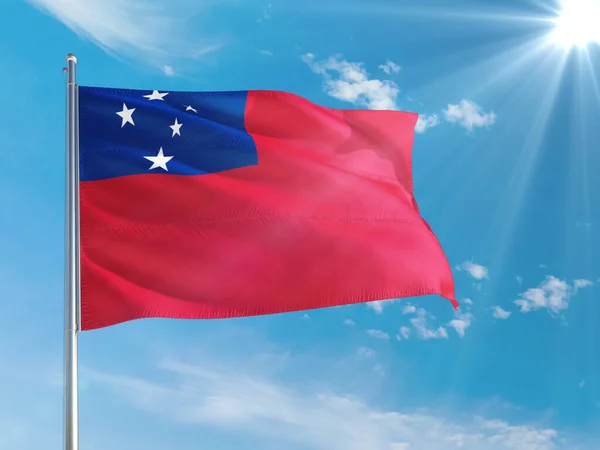 Samoas Nationalflagge Weht Wind Vor Tiefblauem Himmel Hochwertiger Stoff Konzept — Stockfoto