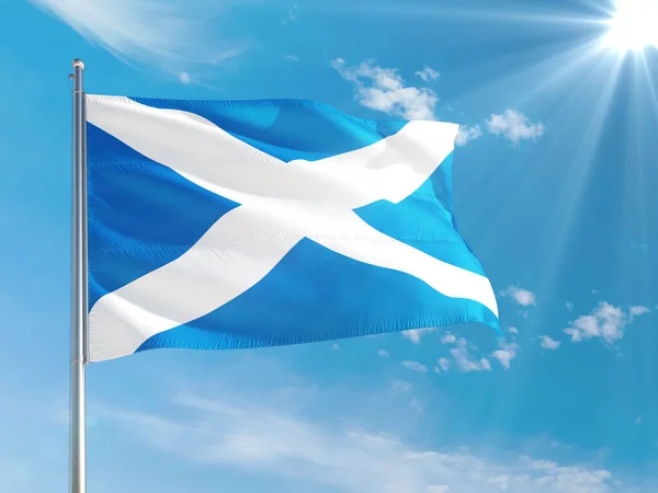 Bandera Nacional Escocia Ondeando Viento Contra Cielo Azul Profundo Tejido — Foto de Stock