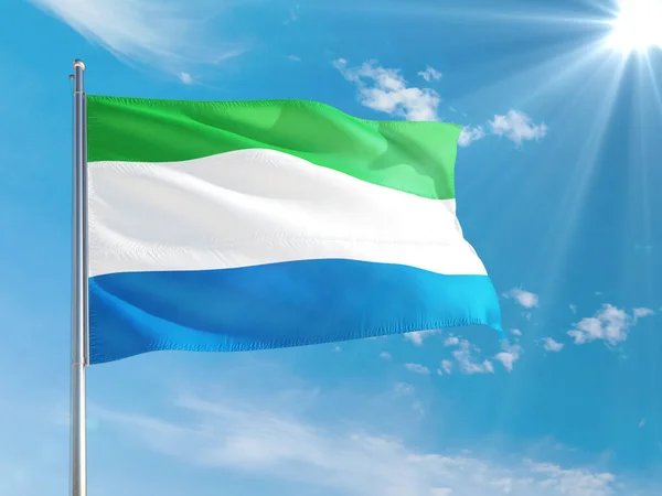 Sierra Leone Národní Vlajka Vlnící Větru Proti Tmavě Modré Obloze — Stock fotografie