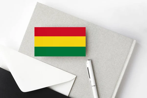 Bandera Bolivia Sobre Fondo Carta Minimalista Sobre Invitación Nacional Con — Foto de Stock