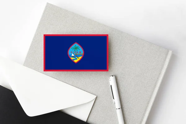 Bandera Guam Sobre Fondo Carta Minimalista Sobre Invitación Nacional Con — Foto de Stock