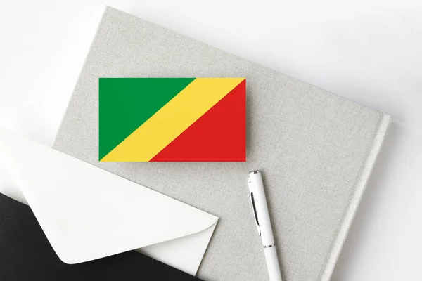 Bandera República Del Congo Sobre Fondo Carta Minimalista Sobre Invitación — Foto de Stock