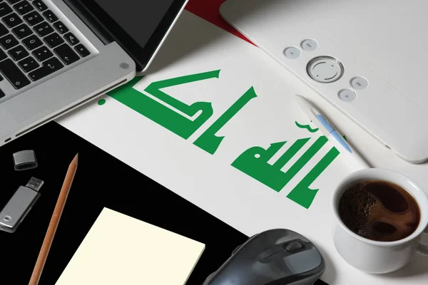 Iraq National Flag Top View Work Space Creative Designer Laptop — Stock Photo, Image