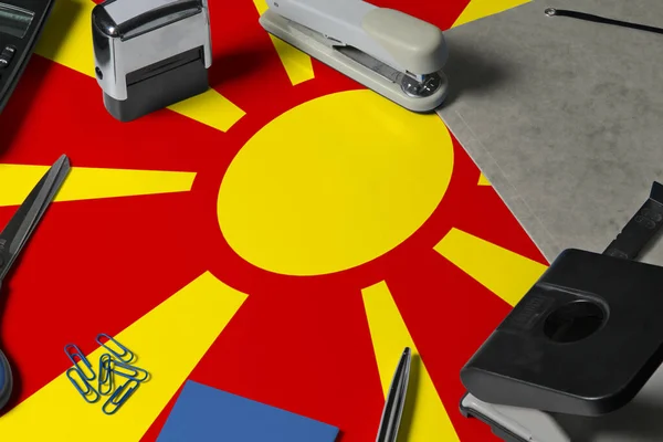 Bandera Macedonia Con Antecedentes Lugar Trabajo Del Secretario Oficina Concepto — Foto de Stock