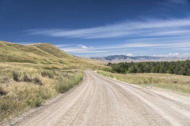Toprak yol Dağları