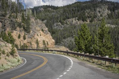 Beartooth Highway Road clipart