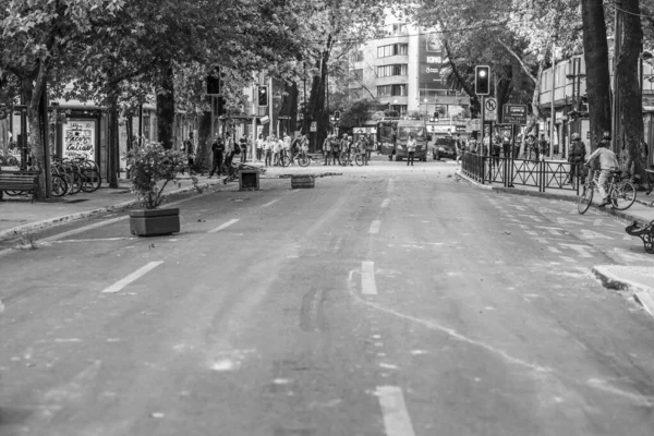산티아고 거리에서 시위대의 — 스톡 사진