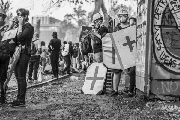 Santiago Chile 2019 Manifestantes Plaza Italia Durante Los Disturbios Ejército —  Fotos de Stock