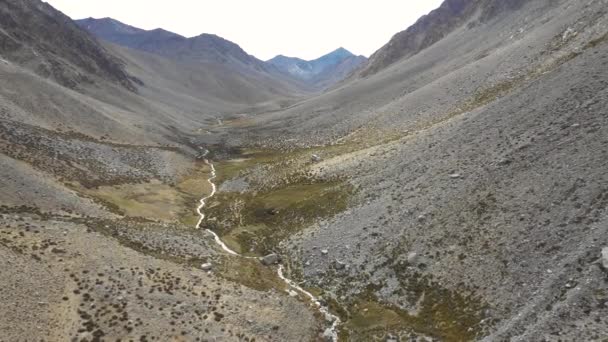 空中录像 在阿塔卡马沙漠的Valle Cuenca Alta Del Limari周围飞行 — 图库视频影像