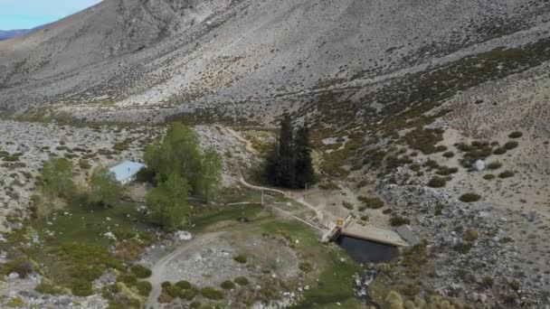 공중에서 내려다본 에너지 발전소는 안데스산맥의 아타카마 사막에 있습니다 안데스산맥의 꼭대기 — 비디오