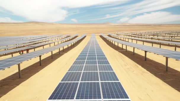 Imagens Aéreas Centenas Módulos Energia Solar Fileiras Painéis Longo Das — Vídeo de Stock