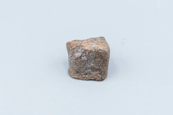 Primo Piano Vista Pezzo Meteorite Isolato Sfondo Bianco — Foto Stock