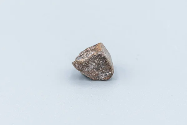 Primo Piano Vista Pezzo Meteorite Isolato Sfondo Bianco — Foto Stock