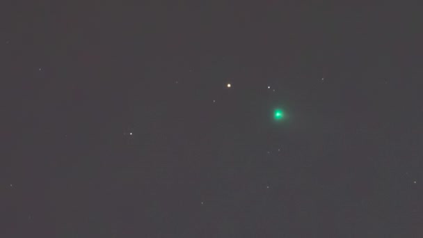 Der Komet Swan 2020 Vom Verschmutzten Nachthimmel Der Stadt Santiago — Stockvideo