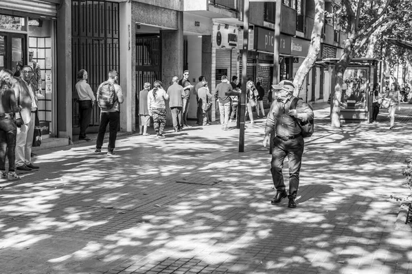 Ciudad Santiago País Chile Marzo 2020 Personas Reales Preocupadas Caminando — Foto de Stock
