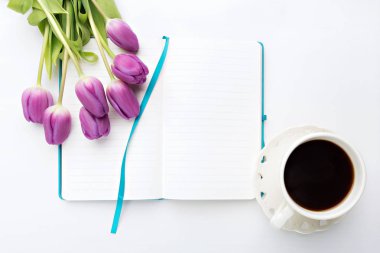 Resepsiyon çiçekli