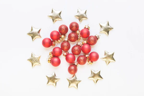 Rote Christbaumkugeln — Stockfoto