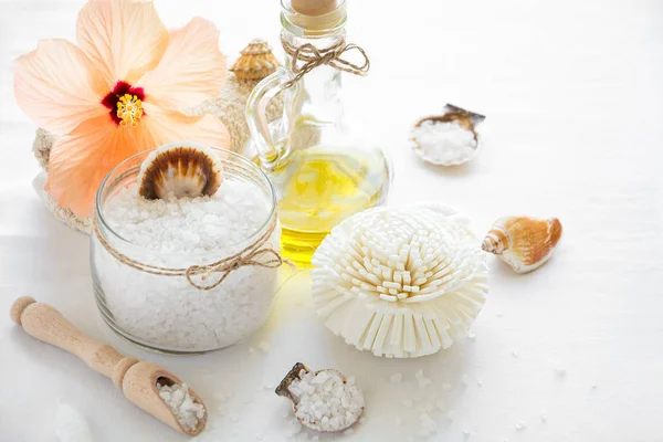 Sağlık Ayarı Deniz Tuzu Cam Sabun Havlu Zeytin Yağı Beyaz — Stok fotoğraf