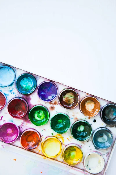 Uppsättning Flerfärgad Akvarell Färger Den Vita Bakgrunden — Stockfoto