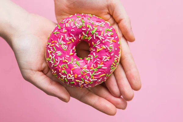 Pink Donut Hands Pink Background Woman Holding Pink Donut — Stock Photo, Image