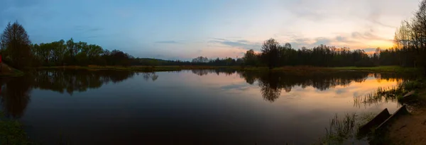 Schöner Sonnenaufgang Über Dem Fluss Landschaft Wilder Natur Mit Fluss — Stockfoto