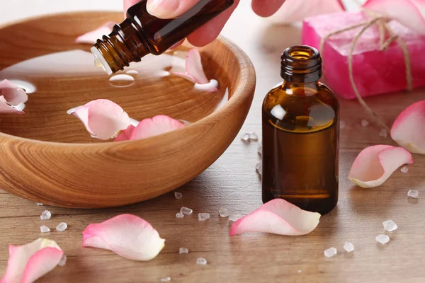 Essential oil for aromatherapy — Stock Photo, Image