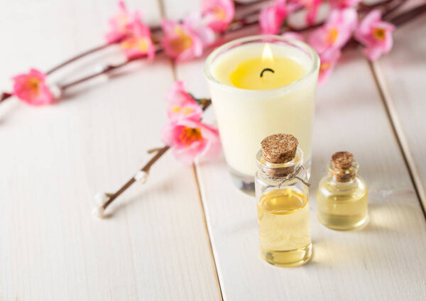 Ароматическое масло для ароматерапии, ароматические свечи, цветы
