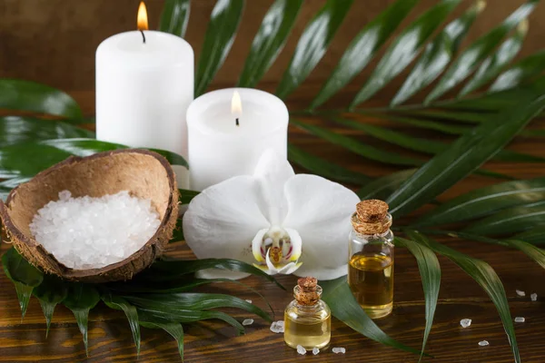 Óleos essenciais para aromaterapia Conceito de spa — Fotografia de Stock